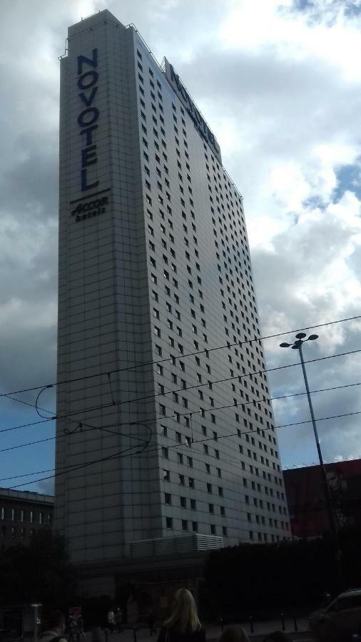 Metro Centrum Bed Warszawa Eksteriør billede